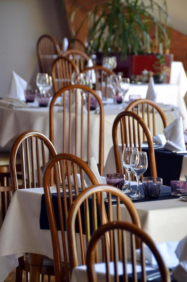 Hotel Les Grillons Тэлуар Экстерьер фото